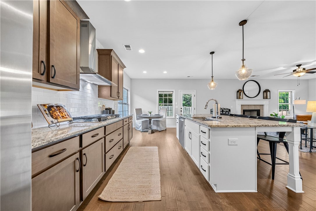 1795 SOLAMERE Court