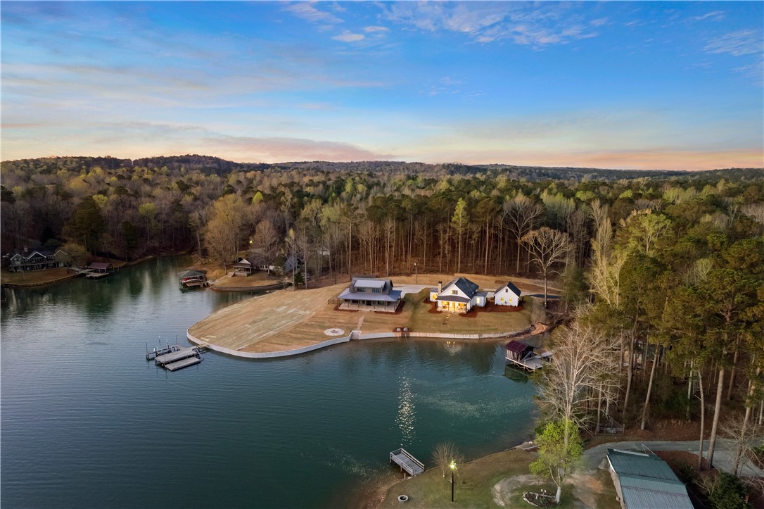 Dadeville, Alabama 36853, United States, 5 Bedrooms Bedrooms, ,5 BathroomsBathrooms,Residential,Active,7292