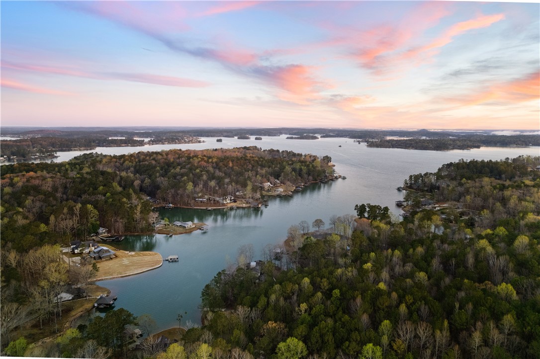 Dadeville, Alabama 36853, United States, 5 Bedrooms Bedrooms, ,5 BathroomsBathrooms,Residential,Active,7292