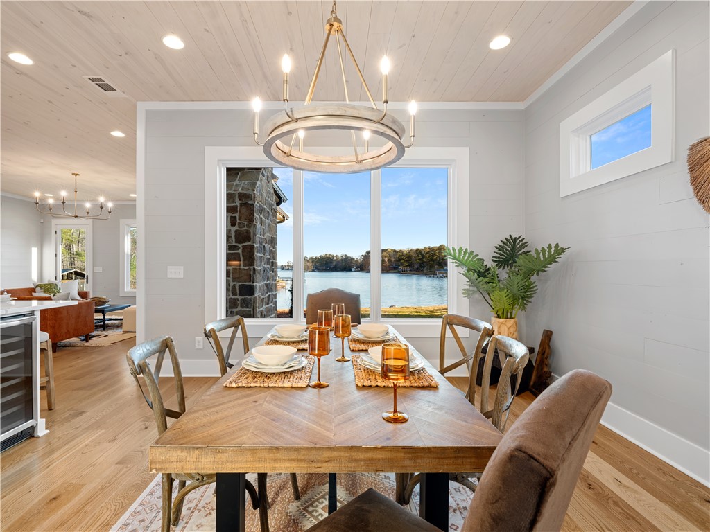 Dadeville, Alabama 36853, United States, 5 Bedrooms Bedrooms, ,5 BathroomsBathrooms,Residential,Active,7292