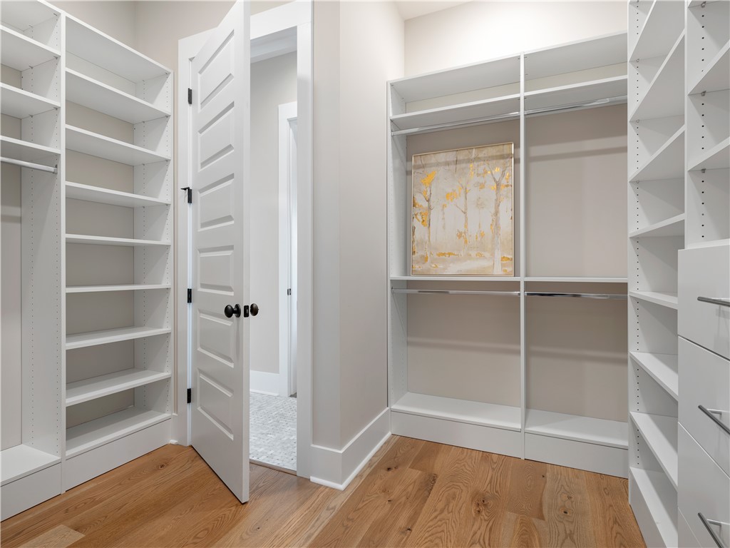 Dadeville, Alabama 36853, United States, 5 Bedrooms Bedrooms, ,5 BathroomsBathrooms,Residential,Active,7292