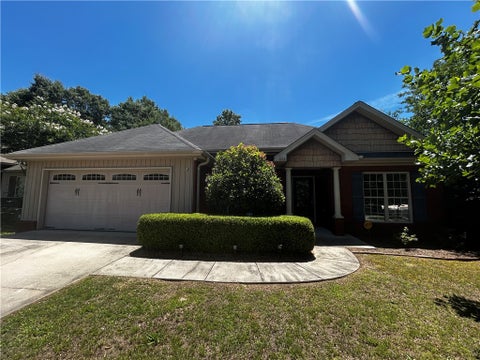 Photo of 249 DEERFIELD Court, Auburn, AL 36832 (MLS # 180874)
