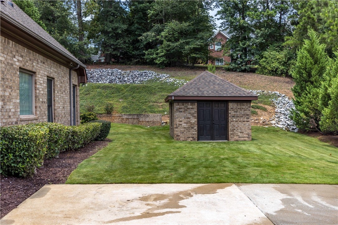 1602 MASON Court