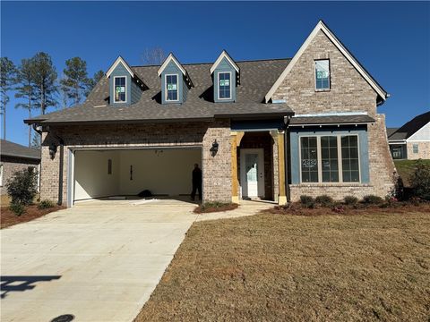 Photo of 2630 RUTLAND Road, Auburn, AL 36832 (MLS # 177109)