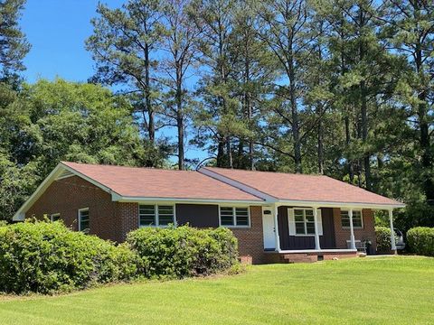 Photo of 1011 S 13TH Avenue, Lanett, AL 36863 (MLS # 176722)