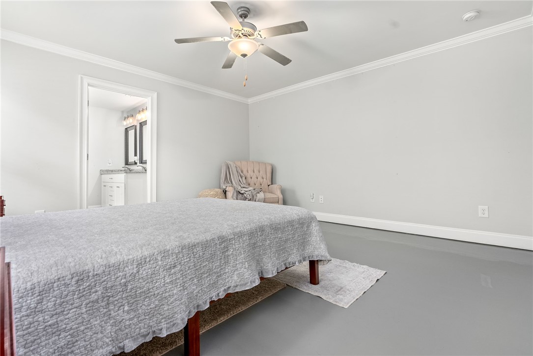 Auburn, Alabama 36830, United States, 3 Bedrooms Bedrooms, ,2 BathroomsBathrooms,Residential,Pending,39713