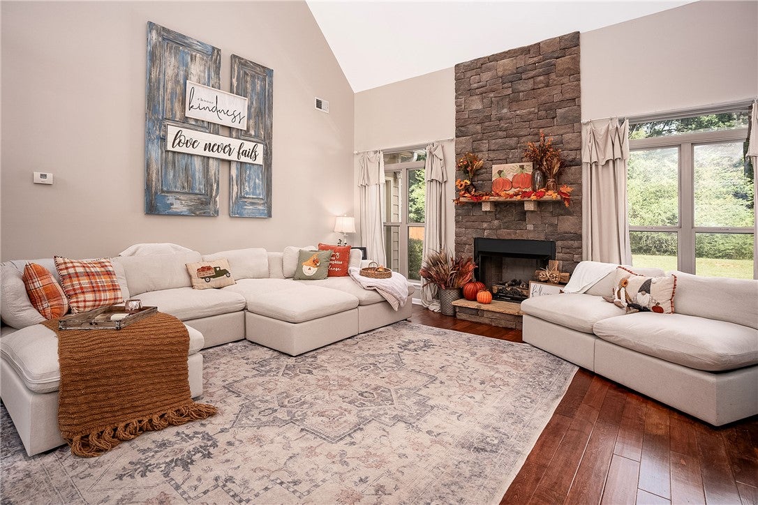 3007 MCKINLEY Drive
