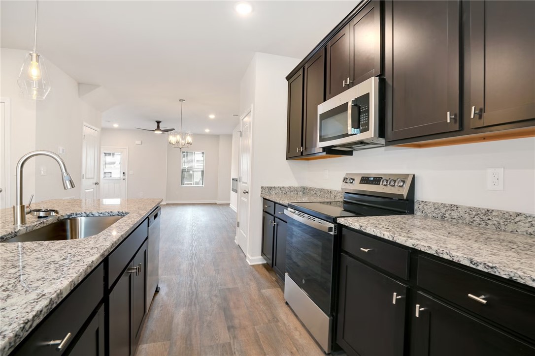 3263 HAMLET Drive 41
