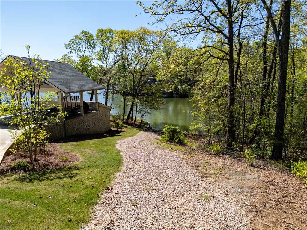 152 HUDSON Road