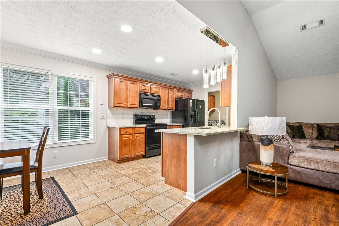 4339 LIVE OAK Drive
