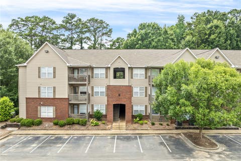 Photo of 730 W MAGNOLIA Avenue #8-102, Auburn, AL 36832 (MLS # 182022)