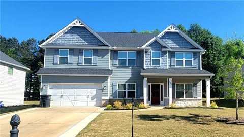 Photo of 1862 WILDWOOD Drive, Opelika, AL 36804 (MLS # 179548)