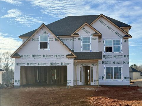 Photo of 2954 WYNDHAM VILLAGE Drive, Opelika, AL 36804 (MLS # 177452)