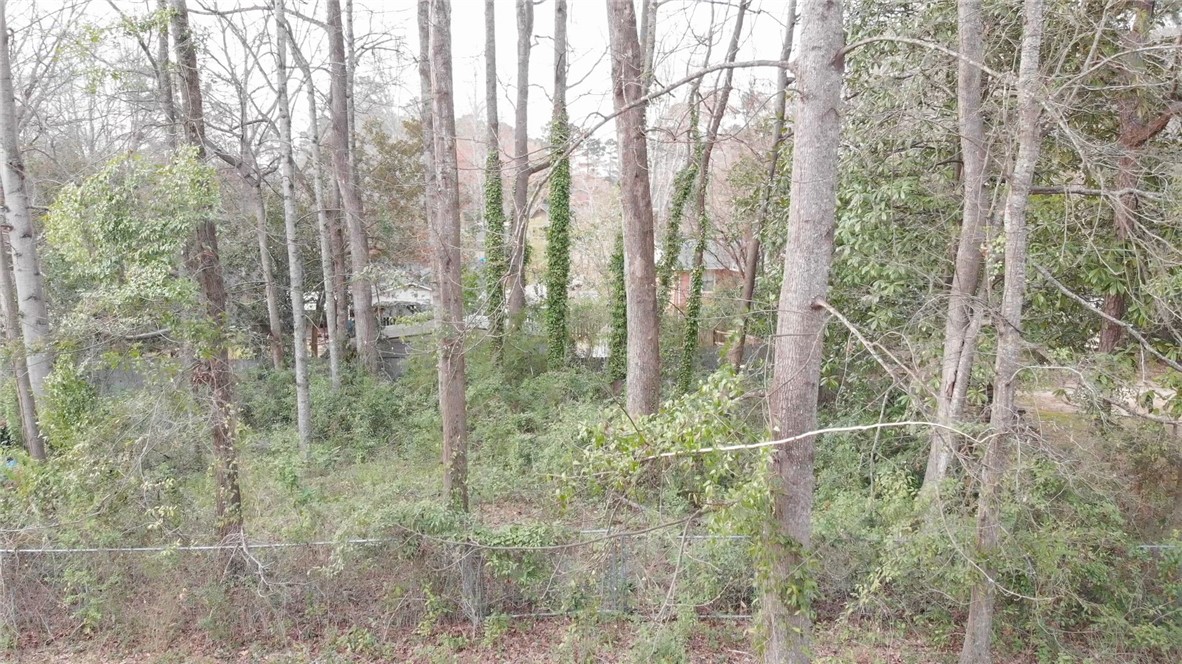902 LAKESHORE Avenue