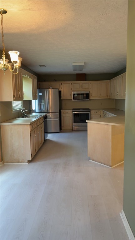 763 LEE ROAD 102