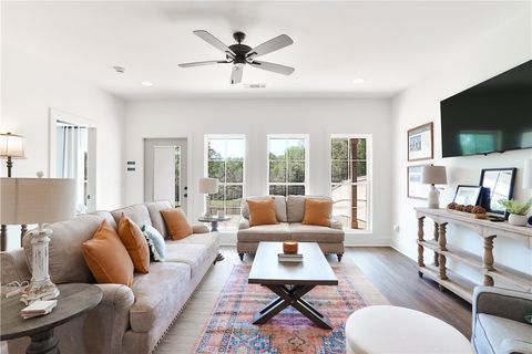 160 FIREFLY Lane Opelika AL 36804