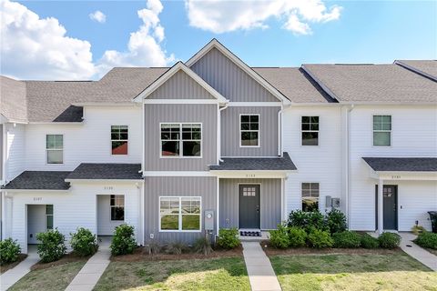 Photo of 2133 COBBLESTONE Drive, Opelika, AL 36804 (MLS # 180609)