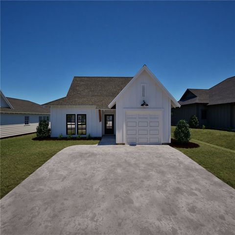 Photo of 89 SUMMER Street, Opelika, AL 36804 (MLS # 178691)