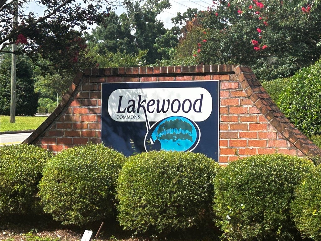 Photo of 156 E UNIVERSITY Drive #F203, Auburn, AL 36832 (MLS # 181489)