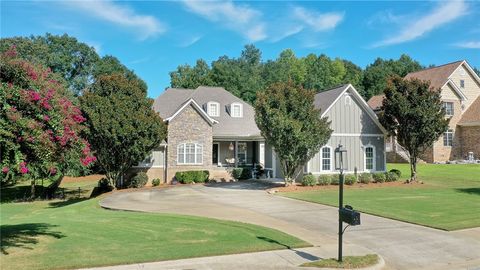 Photo of 126 COACHMANS Drive, Auburn, AL 36832 (MLS # 176447)