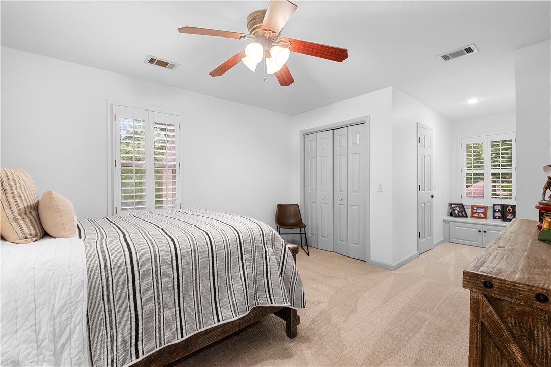 Auburn, Alabama 36830, United States, 4 Bedrooms Bedrooms, ,4 BathroomsBathrooms,Residential,Active,162816