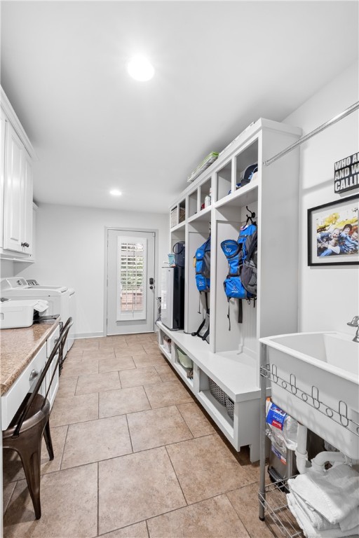 Auburn, Alabama 36830, United States, 4 Bedrooms Bedrooms, ,4 BathroomsBathrooms,Residential,Active,162816