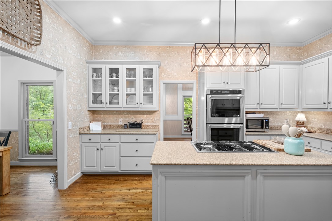 Auburn, Alabama 36830, United States, 4 Bedrooms Bedrooms, ,4 BathroomsBathrooms,Residential,Active,162816