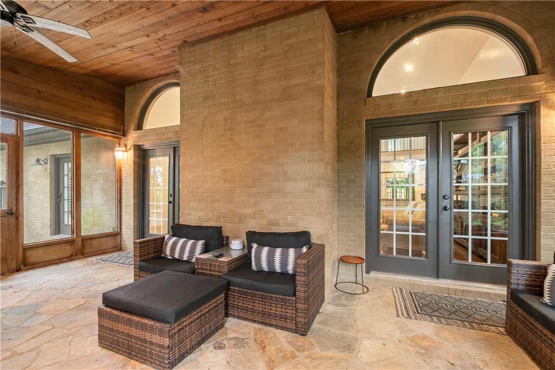 Auburn, Alabama 36830, United States, 4 Bedrooms Bedrooms, ,4 BathroomsBathrooms,Residential,Active,162816