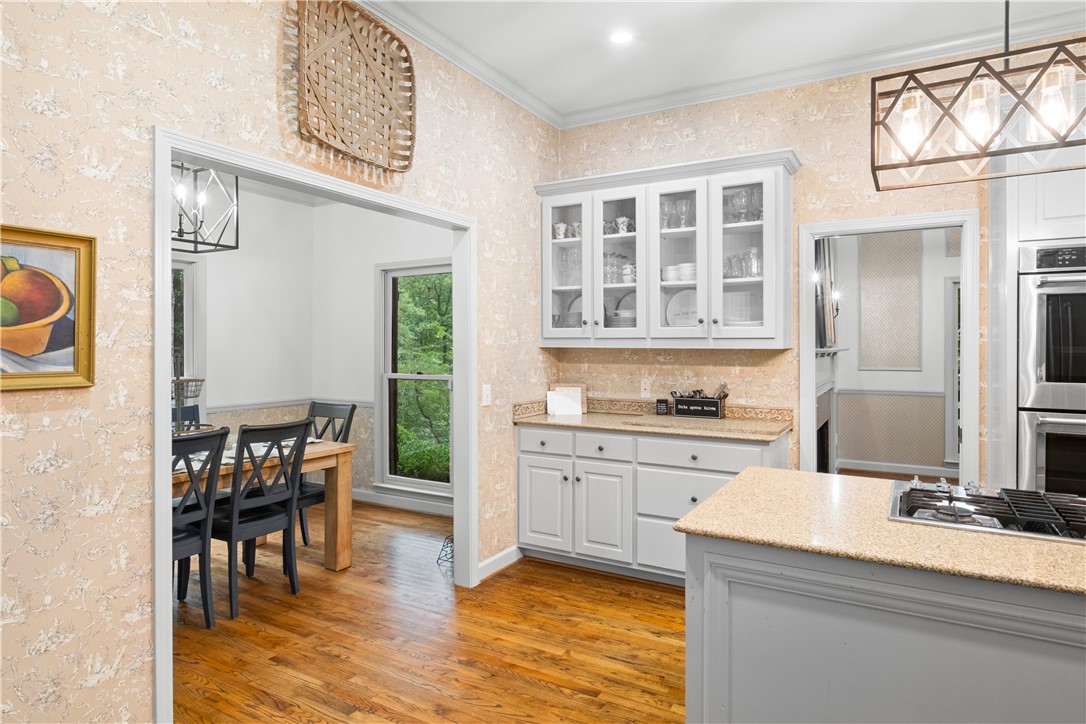 Auburn, Alabama 36830, United States, 4 Bedrooms Bedrooms, ,4 BathroomsBathrooms,Residential,Active,162816