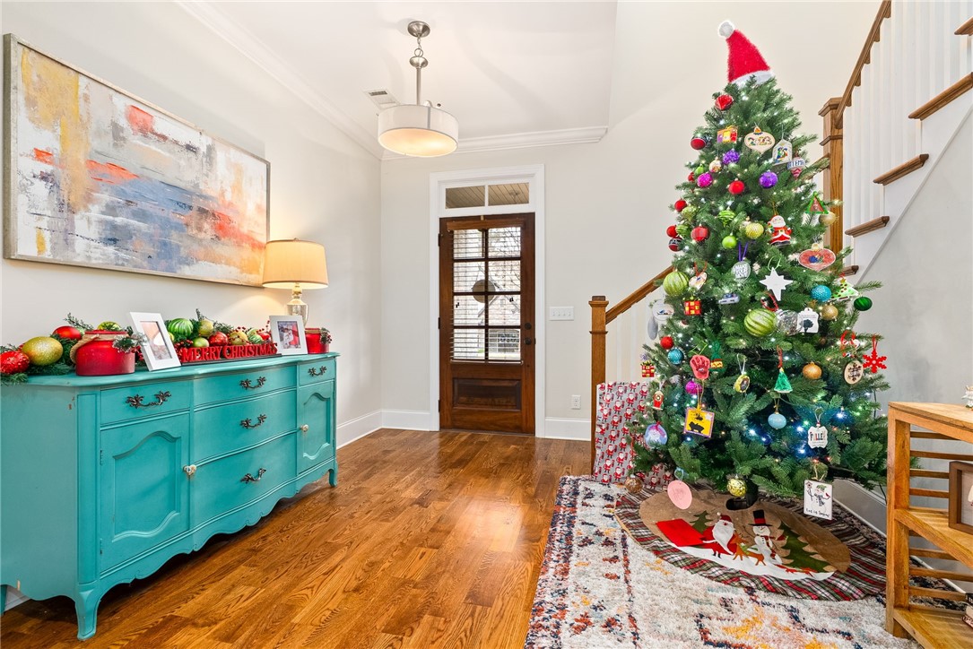 2217 N DONAHUE Drive