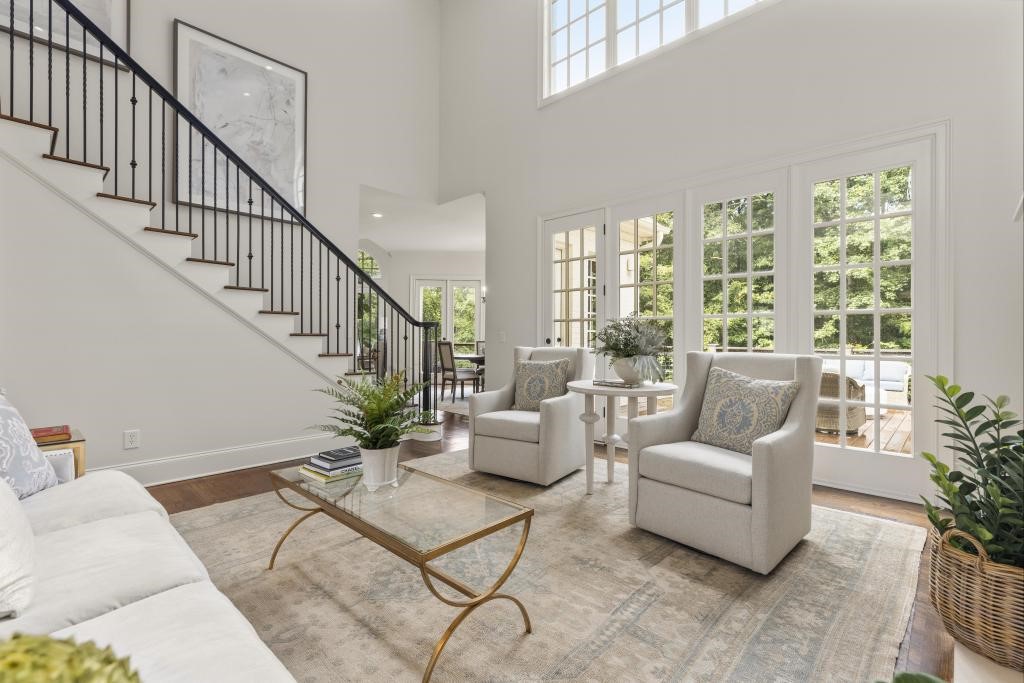 1657 SAINT ANDREWS Lane