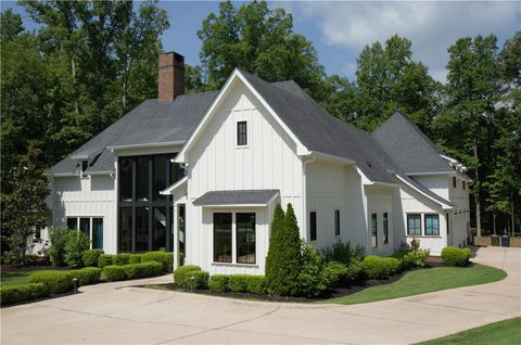 1661 FAIRWAY Drive Auburn AL 36830