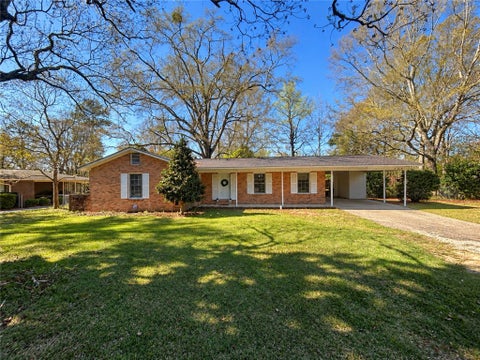 Photo of 744 HOLLON Avenue, Auburn, AL 36830 (MLS # 182565)