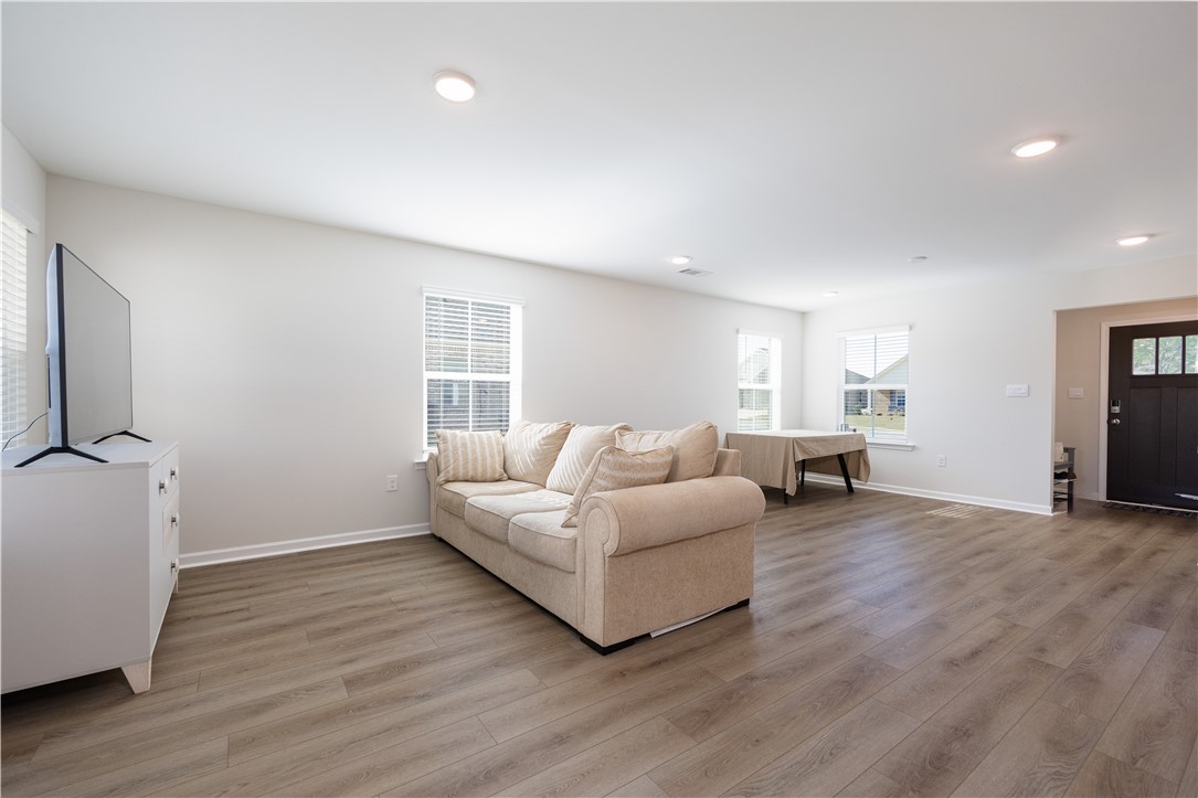 2058 SUPERIOR Drive