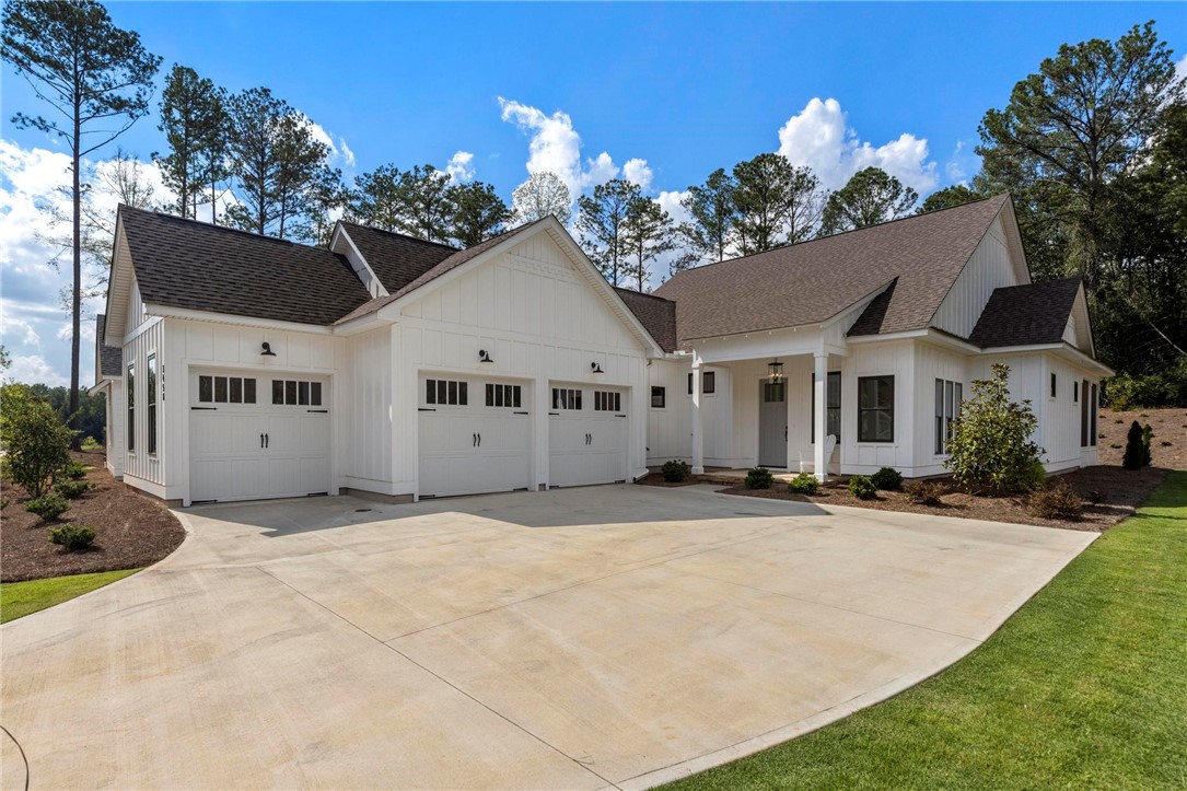3458 GOLDEN EAGLE Lane
