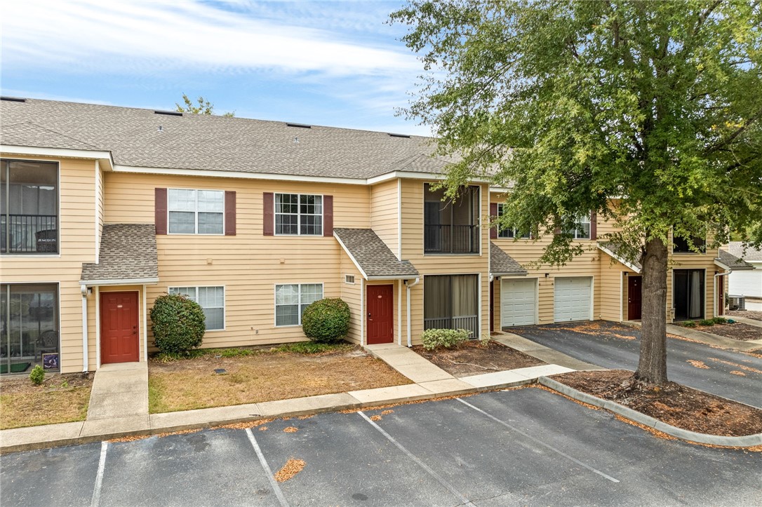 447 W LONGLEAF Drive 1304