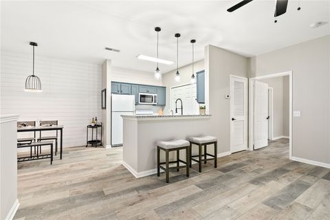 Photo of 447 W LONGLEAF Drive #1304, Auburn, AL 36830 (MLS # 177291)