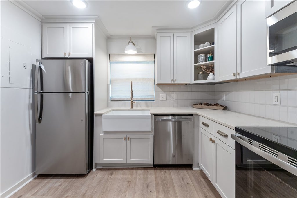 Photo of 835 N GAY Street #2, Auburn, AL 36830 (MLS # 181326)