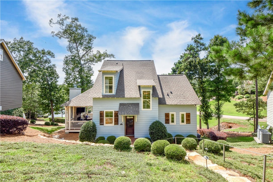56 LOFT Circle