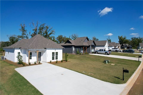 Tiny photo for 2012 CROSSING Court W, Valley, AL 36854 (MLS # 182191)