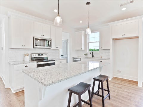 Tiny photo for 2012 CROSSING Court W, Valley, AL 36854 (MLS # 182191)