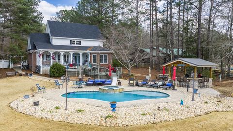 Photo of 400 E MURPHY Lane, Dadeville, AL 36853 (MLS # 178978)