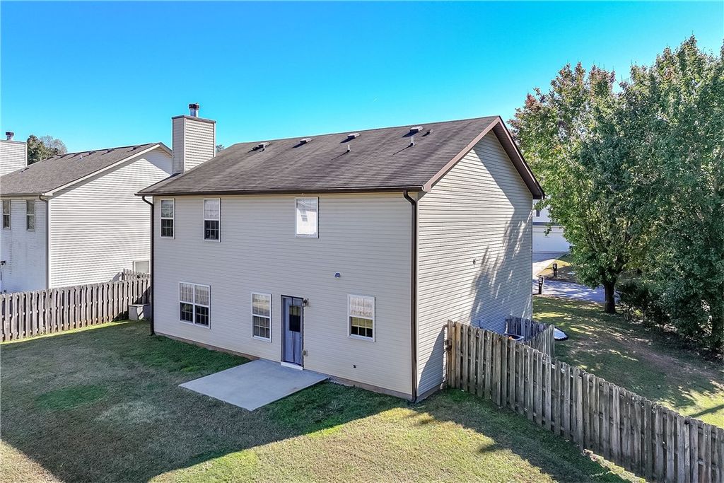 Photo of 2712 YOUNGWOOD Lane, Opelika, AL 36801 (MLS # 177432)