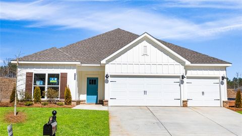 Photo of 2152 BLUEBIRD Drive, Auburn, AL 36879 (MLS # 176544)