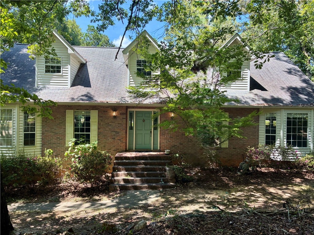 Photo of 4104 HAMILTON Road, Opelika, AL 36804 (MLS # 182039)