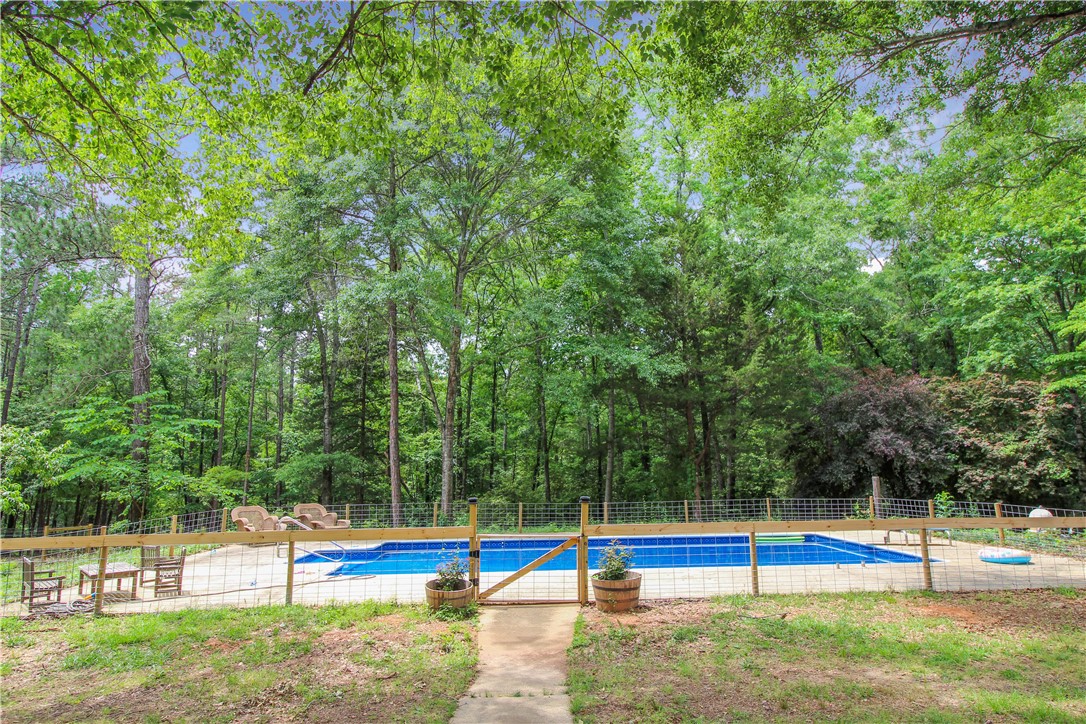 2132 CANARY Drive
