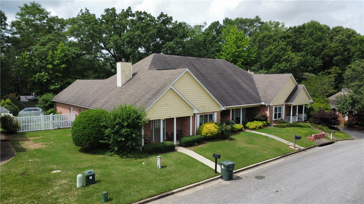 596 HOMEWOOD Drive