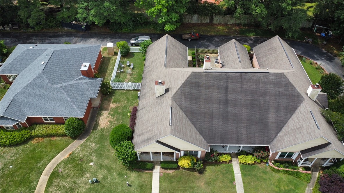 596 HOMEWOOD Drive