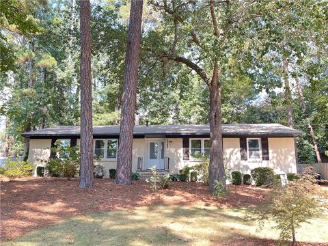 Photo of 1242 JUNIPER Drive, Auburn, AL 36380 (MLS # 176694)