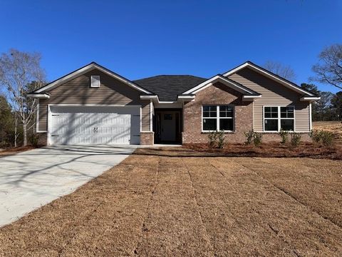 Photo of 84 LEE ROAD 237, Smiths Station, AL 36877 (MLS # 177274)